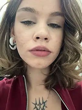 Snapshot of Street_young chatting on December 15, 4:37 pm Street young online show from December 15, 4:37 pm