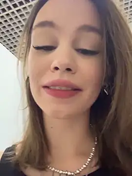 Snapshot of Street_young chatting on March 20, 5:58 pm Street young online show from March 20, 5:58 pm