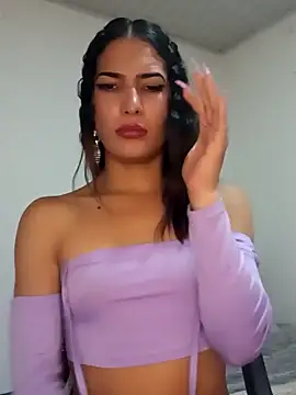 Lanna hott  online show from January 7, 9:25 pm