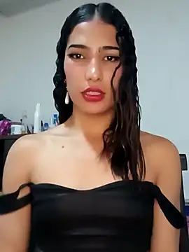 Lanna hott  online show from January 30, 8:10 pm