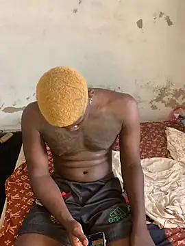 Snapshot of bad-boy-2002 chatting on January 12, 10:56 am bad-boy-2002 online show from January 12, 10:56 am