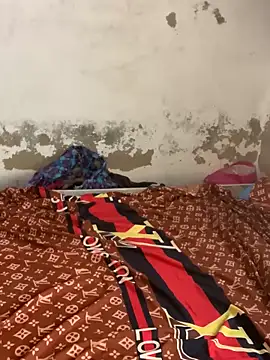 Snapshot of bad-boy-2002 chatting on January 31, 10:52 am bad-boy-2002 online show from January 31, 10:52 am