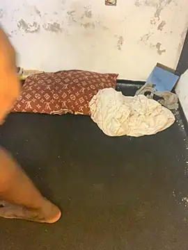 Snapshot of bad-boy-2002 chatting on March 9, 7:05 pm bad-boy-2002 online show from March 9, 7:05 pm