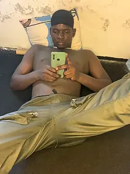 Snapshot of bad-boy-2002 chatting on March 10, 11:32 am bad-boy-2002 online show from March 10, 11:32 am