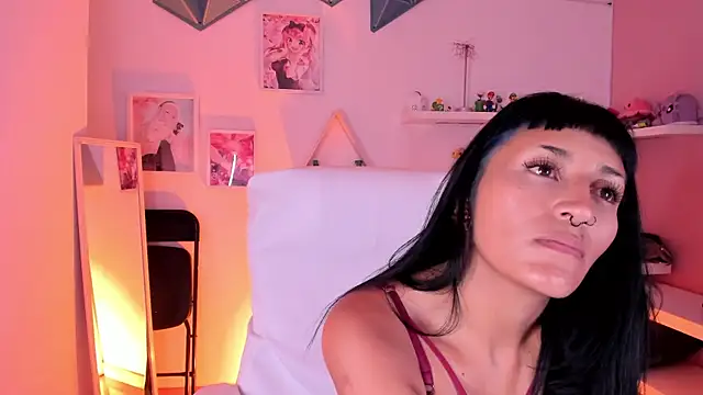 Snapshot of Valkiria_ponce chatting on July 23, 4:43 am Valkiria ponce online show from July 23, 4:43 am