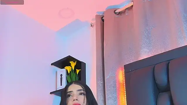 Snapshot of SaraRoy_ chatting on July 8, 1:32 am SaraRoy online show from July 8, 1:32 am