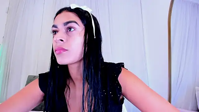 Snapshot of Yasiir_0229 chatting on October 8, 5:16 am Yasiir 0229 online show from October 8, 5:16 am