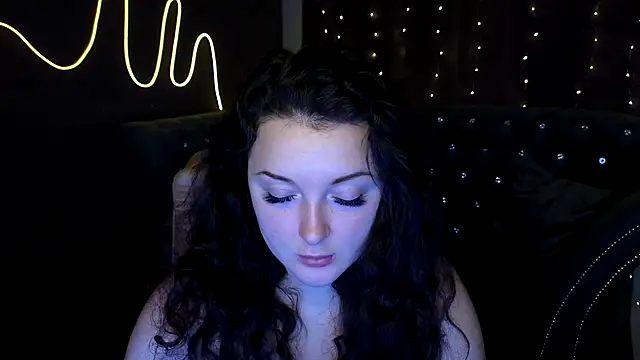 GloriNichols online show from December 21, 6:41 am