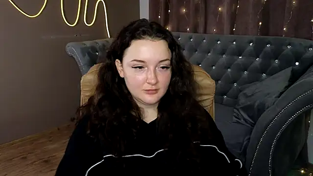 GloriNichols online show from January 18, 6:34 am