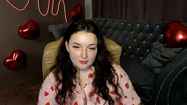 GloriNichols online show from February 12, 9:52 am