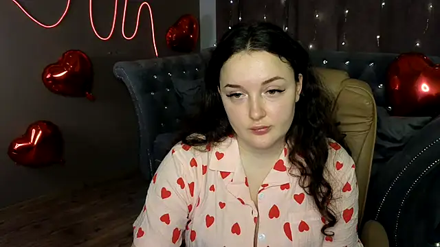 GloriNichols online show from February 12, 12:55 pm