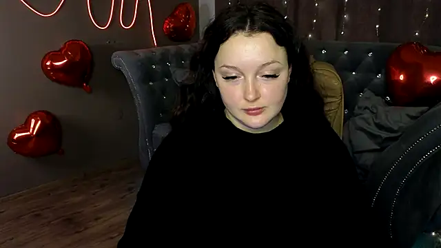 GloriNichols online show from February 16, 6:21 am