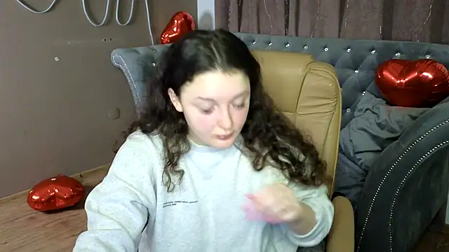 GloriNichols online show from March 10, 6:05 am