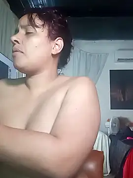 Snapshot of Kyara_Queen chatting on November 25, 5:57 pm Kyara Queen online show from November 25, 5:57 pm