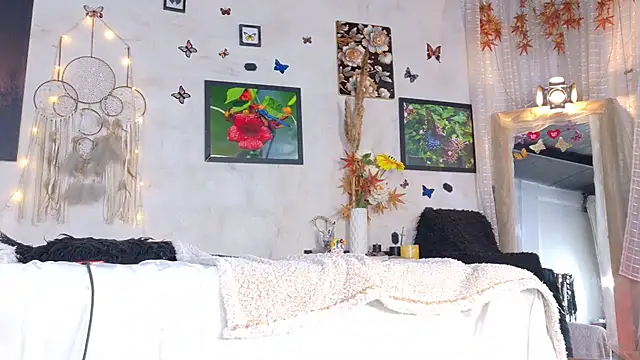 Kyara Queen online show from July 29, 6:06 pm