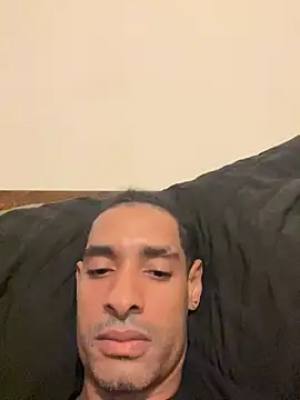 Snapshot of u091 chatting on December 21, 12:53 am u091 online show from December 21, 12:53 am