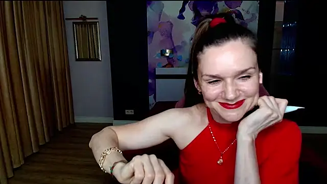 Snapshot of AriaGray chatting on June 29, 8:42 pm AriaGray online show from June 29, 8:42 pm
