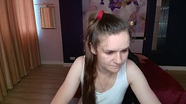 Snapshot of AriaGray chatting on July 6, 12:24 pm AriaGray online show from July 6, 12:24 pm