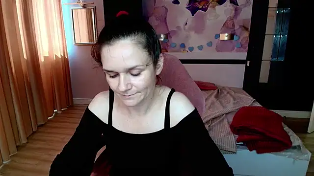 Snapshot of AriaGray chatting on July 27, 12:23 pm AriaGray online show from July 27, 12:23 pm