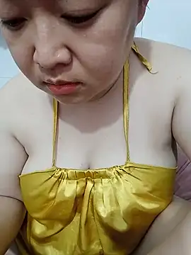 Snapshot of VyOanh2K chatting on May 27, 3:53 pm VyOanh2K online show from May 27, 3:53 pm