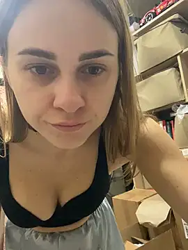 Snapshot of GraceTorrez chatting on January 10, 3:37 pm GraceTorrez online show from January 10, 3:37 pm