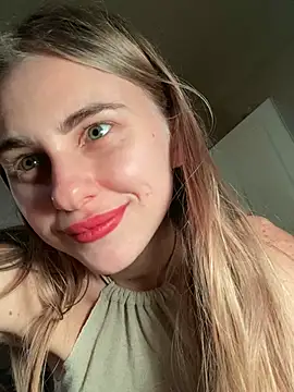 Snapshot of GraceTorrez chatting on February 7, 7:38 pm GraceTorrez online show from February 7, 7:38 pm