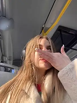 Snapshot of GraceTorrez chatting on February 8, 8:52 am GraceTorrez online show from February 8, 8:52 am