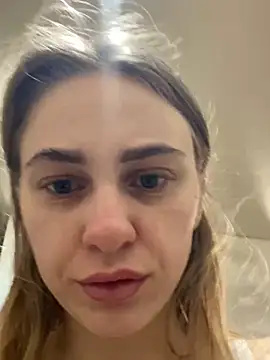 Snapshot of GraceTorrez chatting on February 26, 7:42 am GraceTorrez online show from February 26, 7:42 am