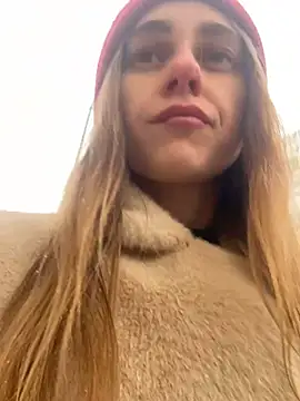 Snapshot of GraceTorrez chatting on March 4, 5:42 am GraceTorrez online show from March 4, 5:42 am