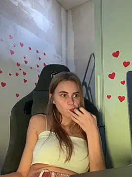 Snapshot of GraceTorrez chatting on March 6, 10:52 am GraceTorrez online show from March 6, 10:52 am