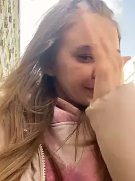 Snapshot of GraceTorrez chatting on March 20, 7:47 am GraceTorrez online show from March 20, 7:47 am