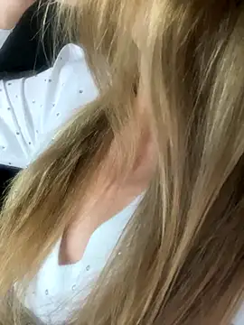 Snapshot of GraceTorrez chatting on September 16, 5:36 pm GraceTorrez online show from September 16, 5:36 pm