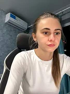 Snapshot of GraceTorrez chatting on November 19, 5:13 pm GraceTorrez online show from November 19, 5:13 pm