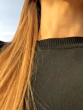 Snapshot of GraceTorrez chatting on November 23, 12:05 pm GraceTorrez online show from November 23, 12:05 pm