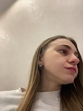 Snapshot of GraceTorrez chatting on November 24, 6:18 pm GraceTorrez online show from November 24, 6:18 pm