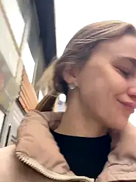 Snapshot of GraceTorrez chatting on November 25, 8:36 am GraceTorrez online show from November 25, 8:36 am