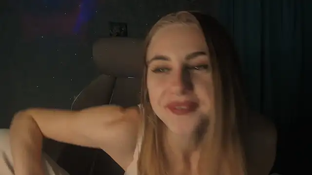 Snapshot of GraceTorrez chatting on November 29, 5:27 pm GraceTorrez online show from November 29, 5:27 pm