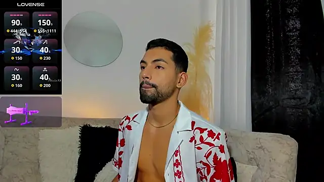 Snapshot of Andrew_x777 chatting on July 15, 2:33 pm Andrew x777 online show from July 15, 2:33 pm