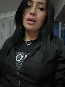 Sara luna  online show from January 11, 11:24 pm