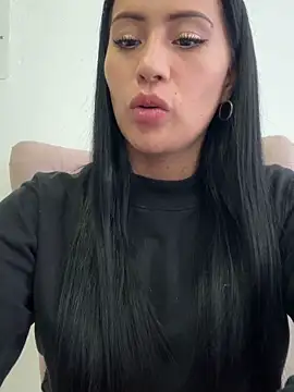 Sara luna  online show from February 18, 9:55 pm