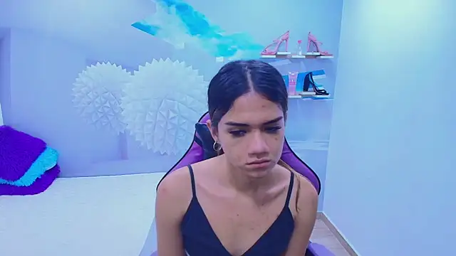 Snapshot of DEMI_LEED chatting on November 22, 12:26 pm DEMI LEED online show from November 22, 12:26 pm