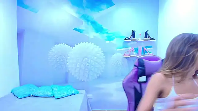 DEMI LEED online show from January 15, 12:32 pm