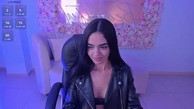 LucianaMillerX online show from December 18, 7:15 am