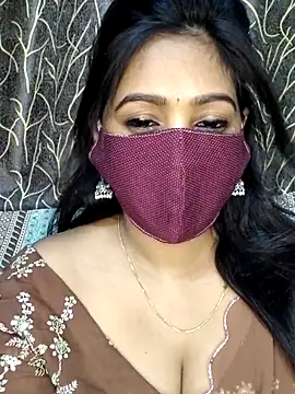 Snapshot of Monalisha_G chatting on June 6, 12:32 pm Monalisha G online show from June 6, 12:32 pm