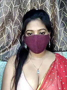 Snapshot of Monalisha_G chatting on June 8, 2:01 am Monalisha G online show from June 8, 2:01 am