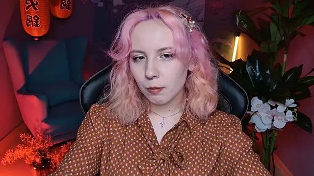 Snapshot of JasmineMilko chatting on January 16, 8:11 am JasmineMilko online show from January 16, 8:11 am