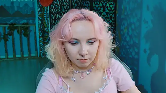 Snapshot of JasmineMilko chatting on January 24, 4:17 pm JasmineMilko online show from January 24, 4:17 pm