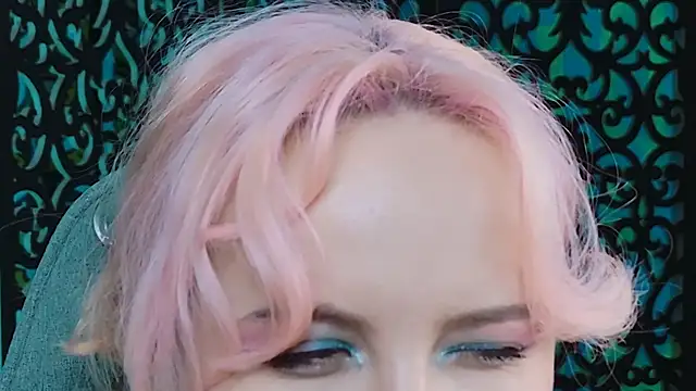 Snapshot of JasmineMilko chatting on January 24, 7:18 pm JasmineMilko online show from January 24, 7:18 pm