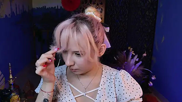 Snapshot of JasmineMilko chatting on February 16, 8:10 am JasmineMilko online show from February 16, 8:10 am