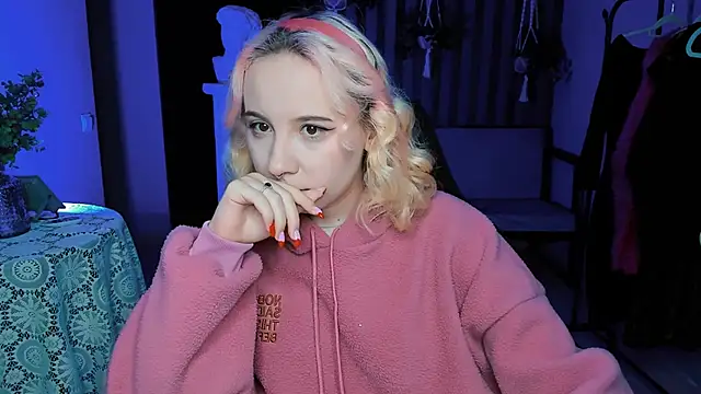 Snapshot of JasmineMilko chatting on February 27, 5:02 am JasmineMilko online show from February 27, 5:02 am